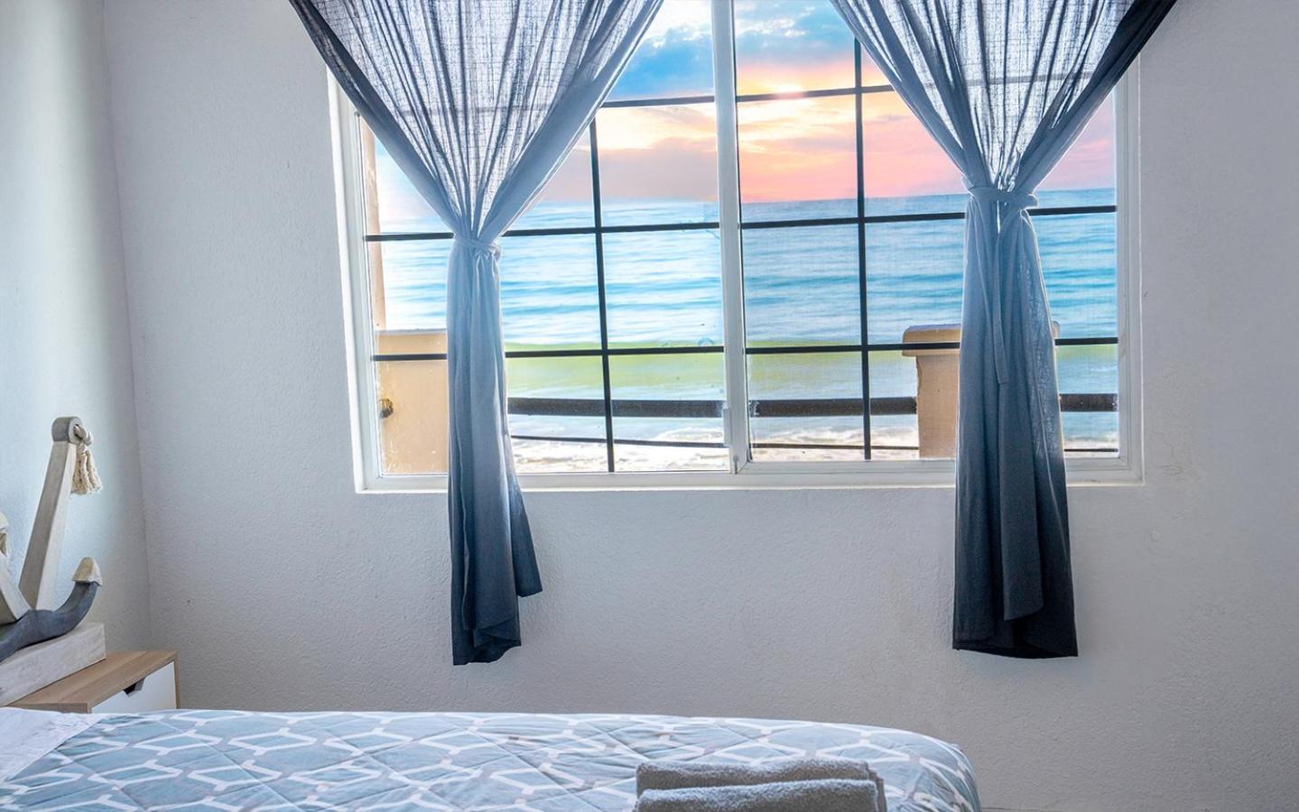 Beachfront Two Bedroom With 3 Beds Tijuana Extérieur photo